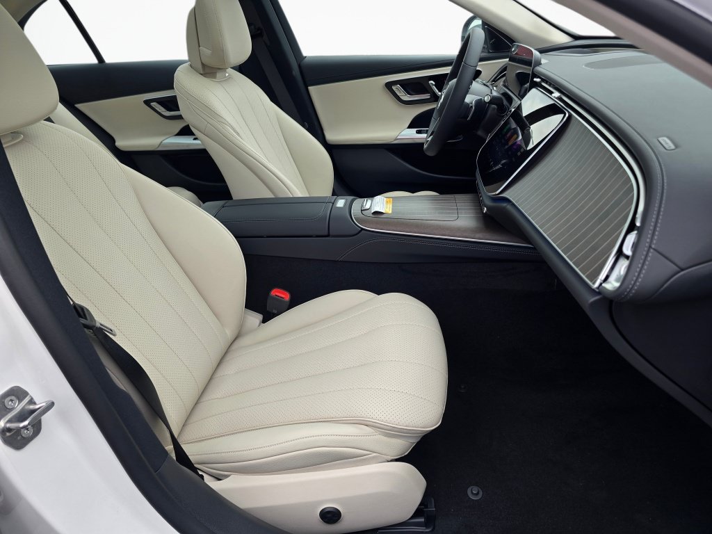 New 2027 Mercedes-Benz E 350 4MATIC Sedan image 24
