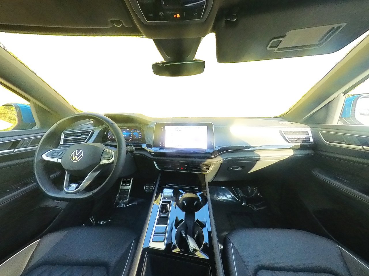 Used 2025 Volkswagen Atlas Cross Sport SEL Premium R-Line image 62