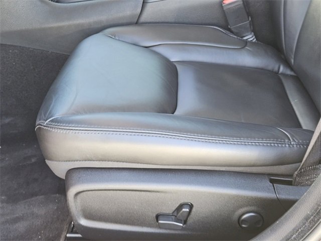 Used 2023 Chrysler 300 Touring L w/ Popular Equipment Group image 24