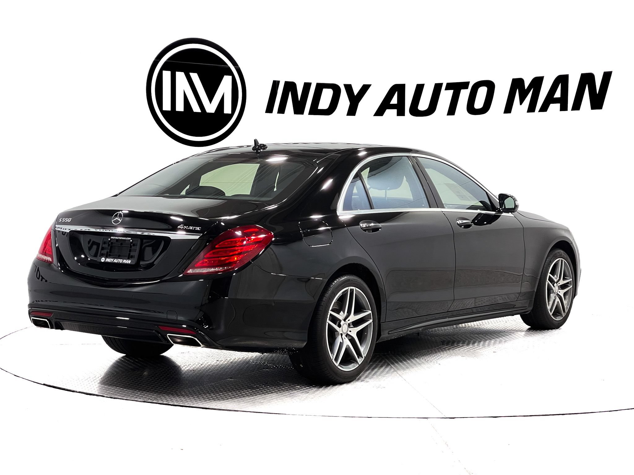 Used 2015 Mercedes-Benz S 550 4MATIC Sedan image 4