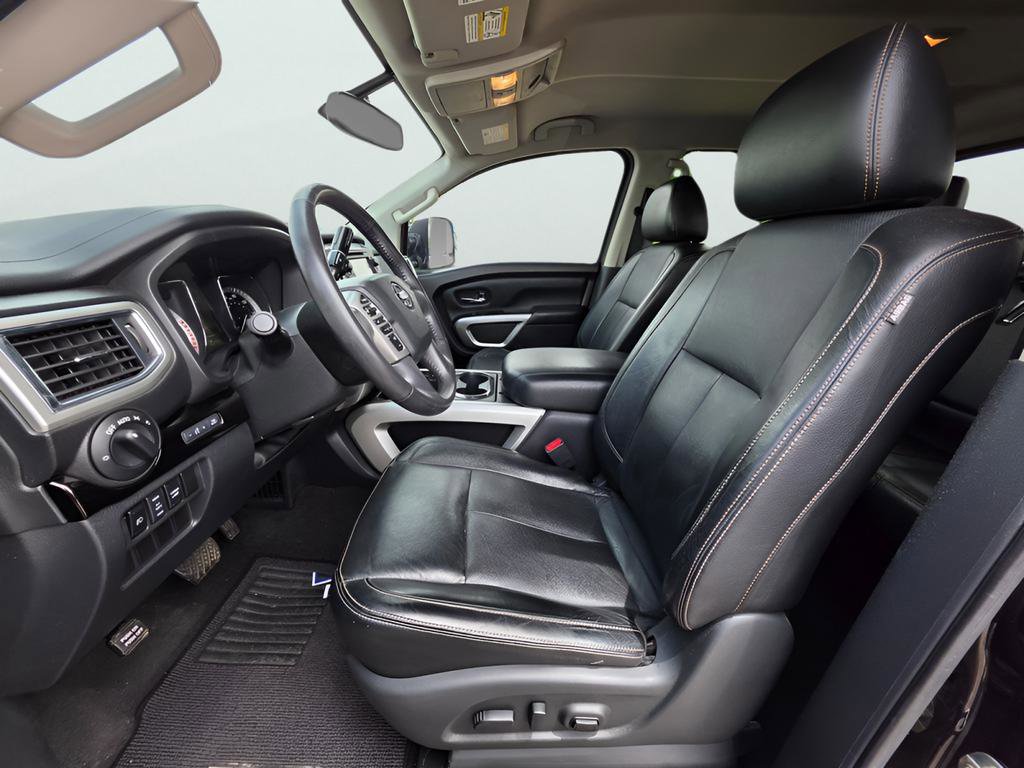 Used 2017 Nissan Titan SV RWD image 15