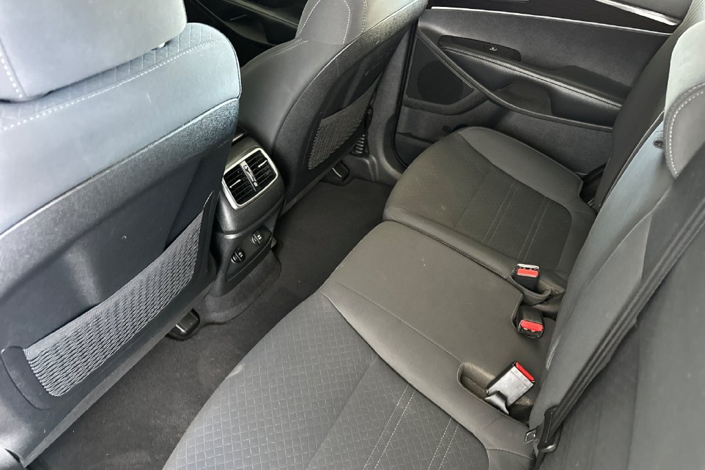 Used 2020 Kia Sorento LX FWD image 17