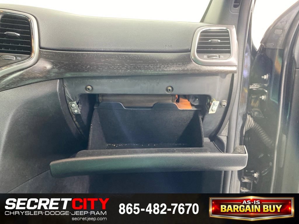 Used 2018 Jeep Grand Cherokee Laredo AWD/4WD image 30
