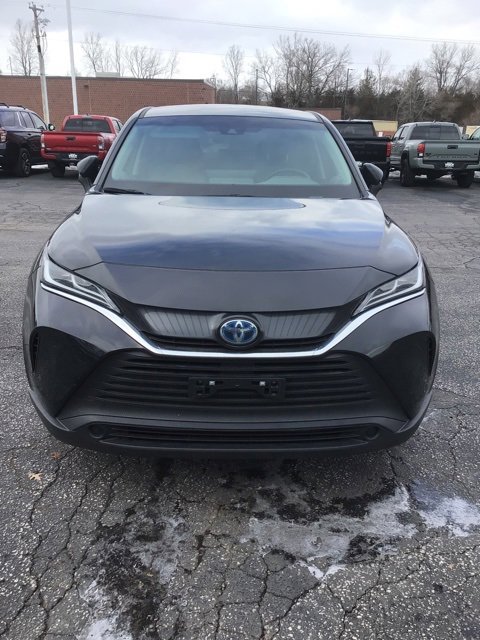 Used 2024 Toyota Venza LE image 3