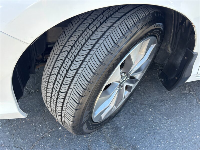 Used 2014 Honda Accord EX-L image 17