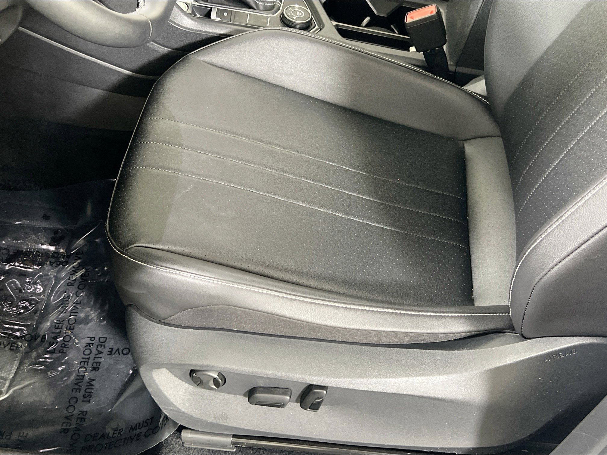 Used 2022 Volkswagen Tiguan SE AWD/4WD image 18