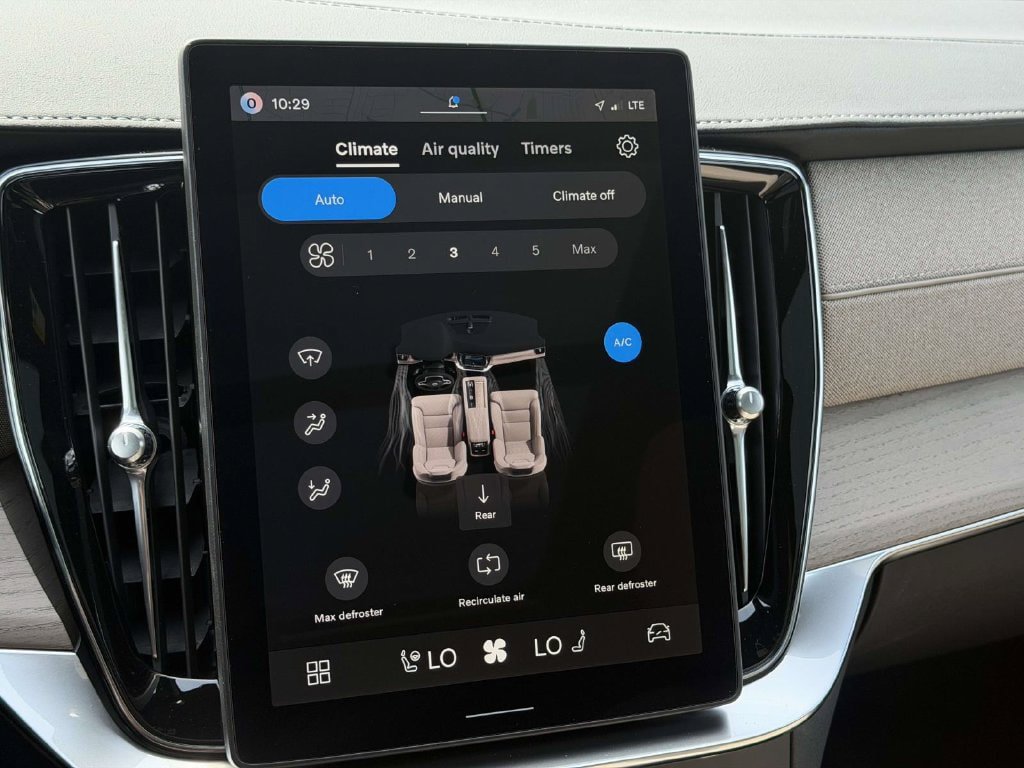 New 2026 Volvo XC90 B6 Plus AWD/4WD image 5