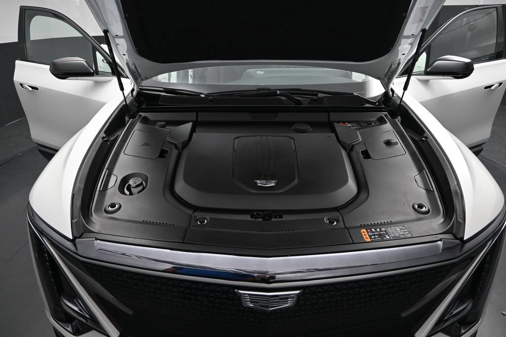 Certified 2024 Cadillac Lyriq Sport AWD/4WD image 22