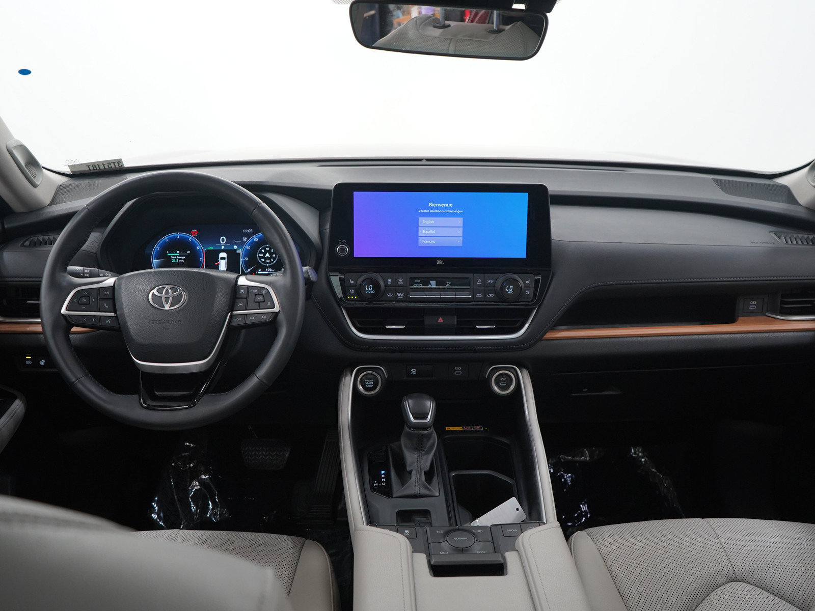 Used 2024 Toyota Grand Highlander AWD image 20