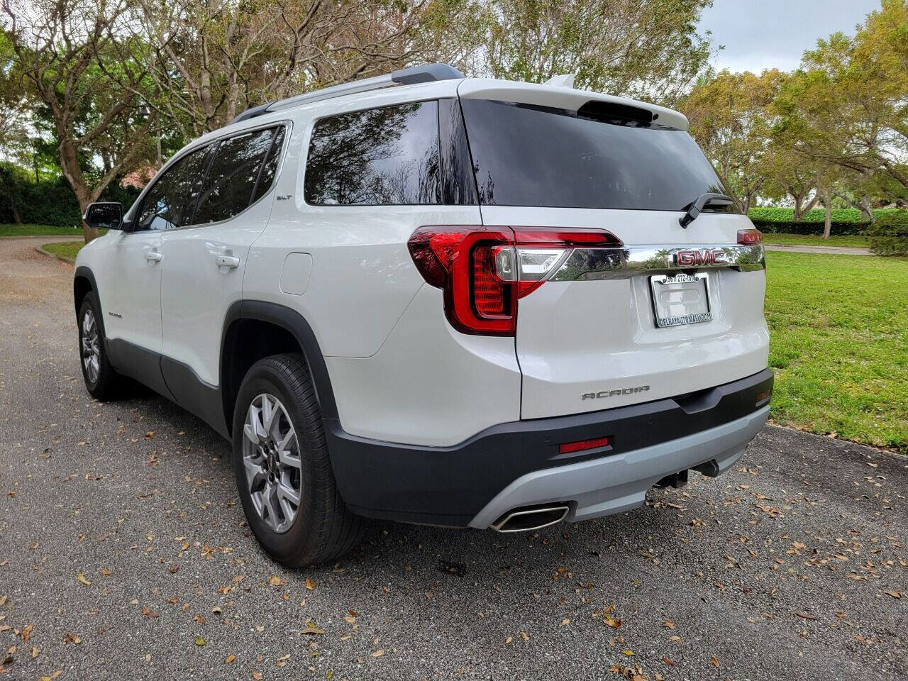 Used 2021 GMC Acadia SLT w/ Trailering Package FWD image 5