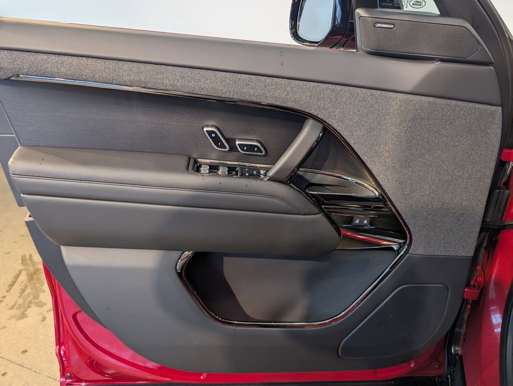 New 2026 Land Rover Range Rover Sport Dynamic SE image 8