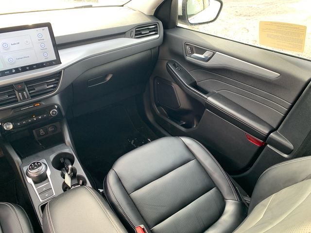 Used 2024 Ford Escape Platinum image 23