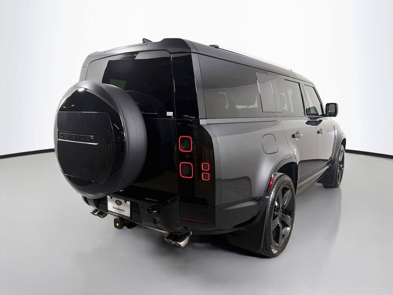 New 2026 Land Rover Defender 130 V8 AWD/4WD image 5