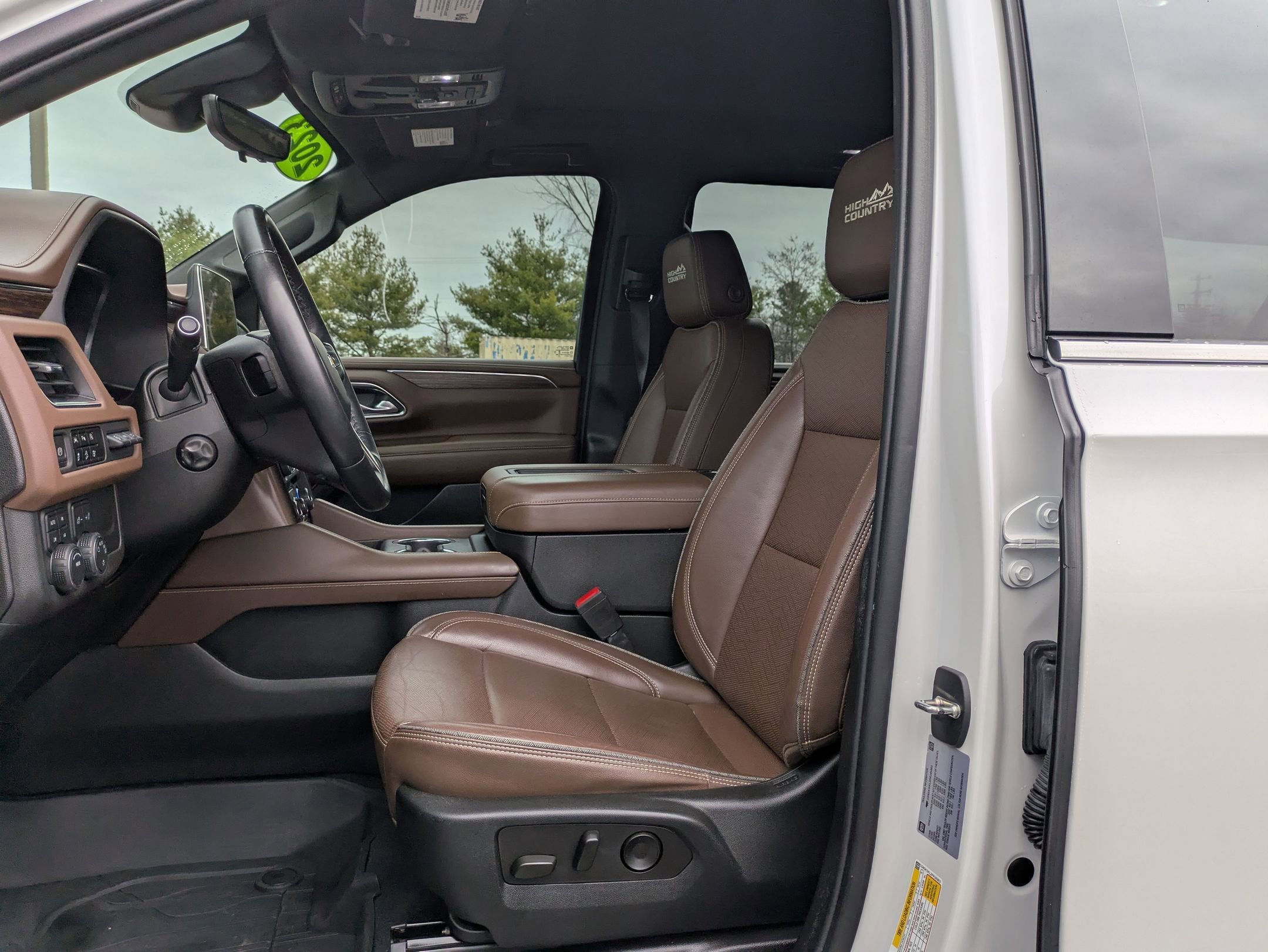 Used 2023 Chevrolet Suburban High Country w/ LPO, Illumination Package image 14