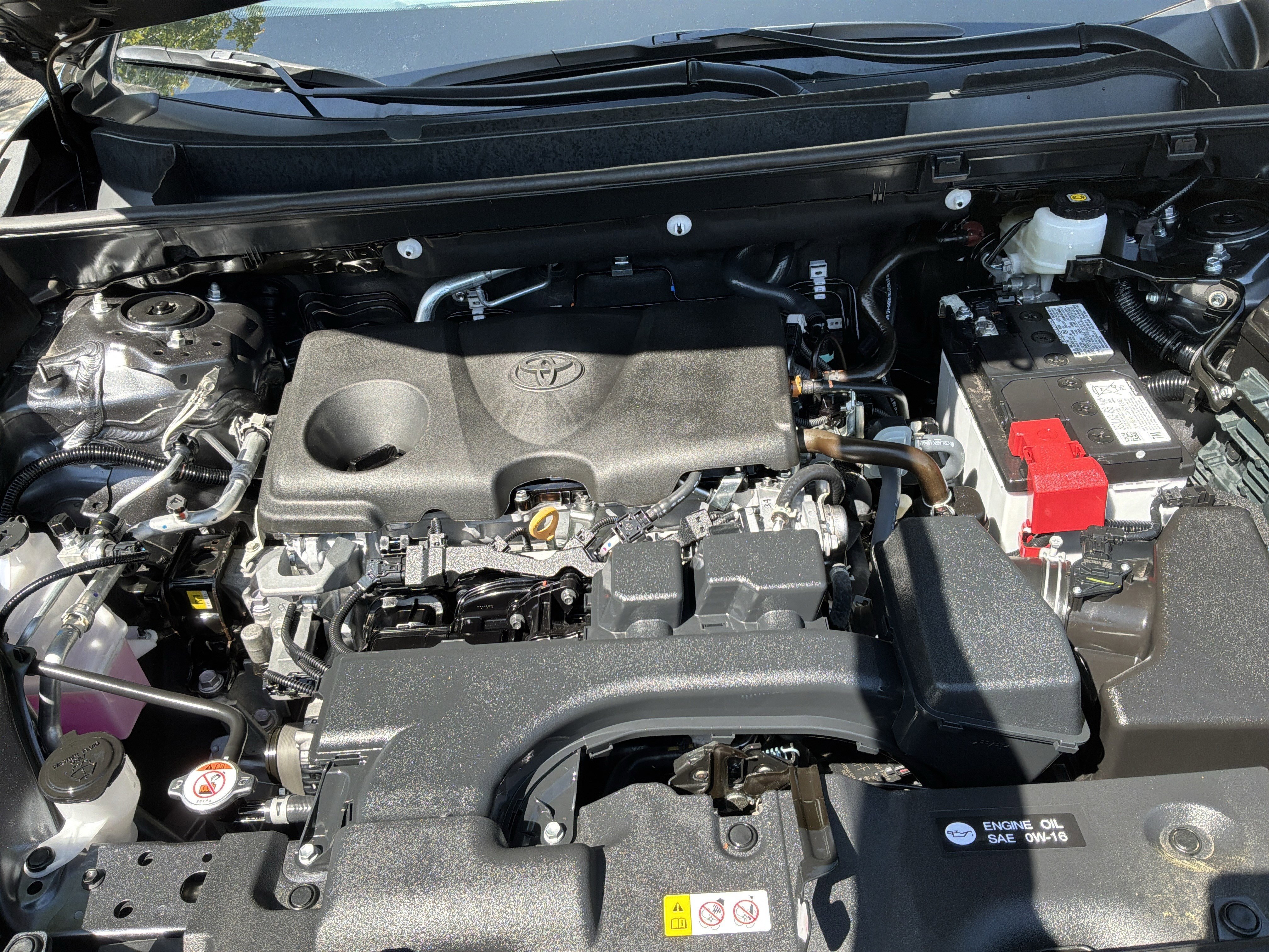 Used 2025 Toyota RAV4 XLE w/ Convenience Package FWD image 34