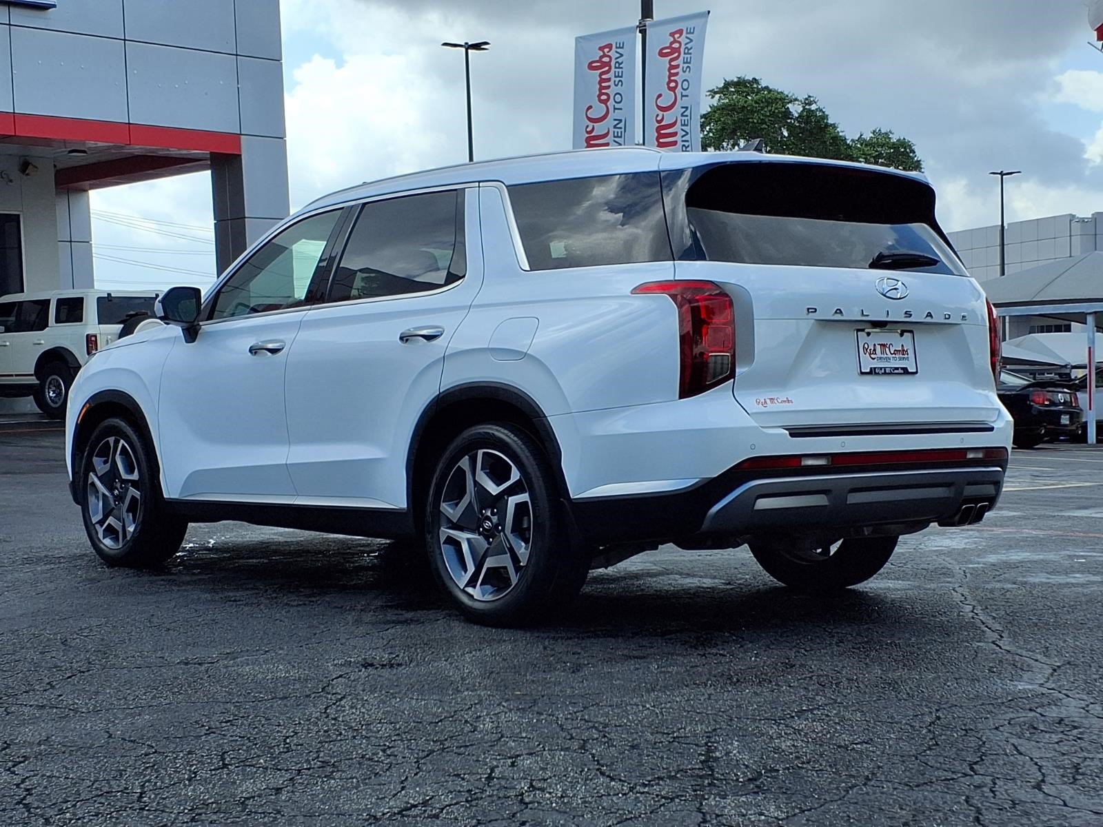 Used 2024 Hyundai Palisade SEL FWD image 8