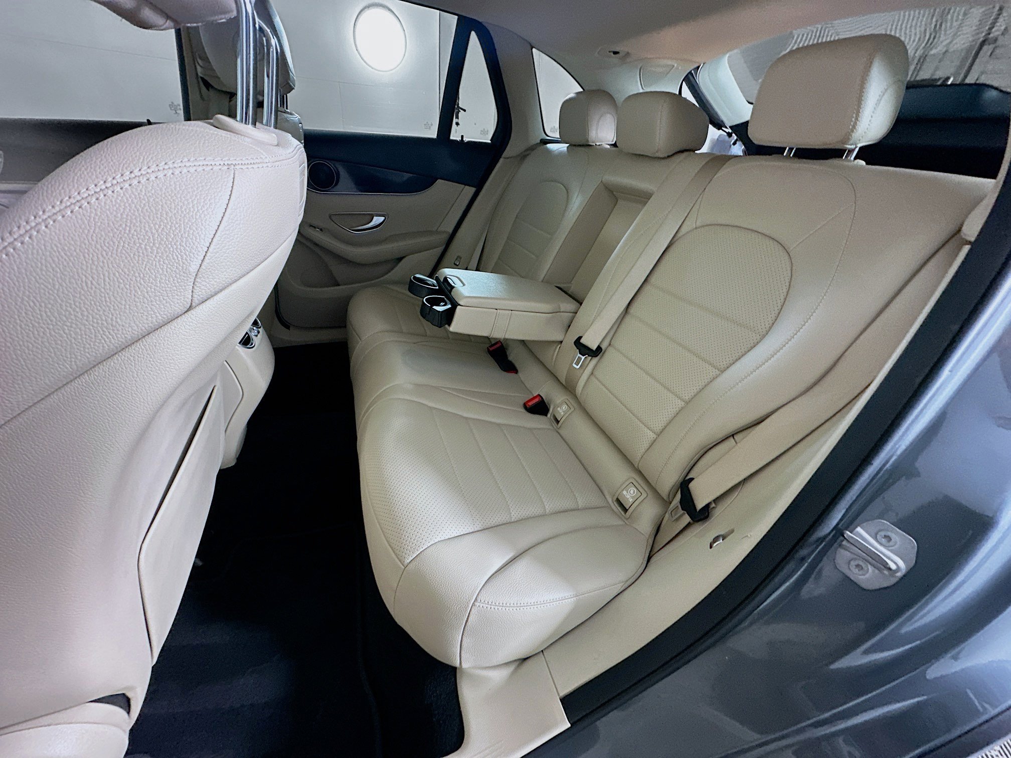 Used 2018 Mercedes-Benz GLC 300 image 27