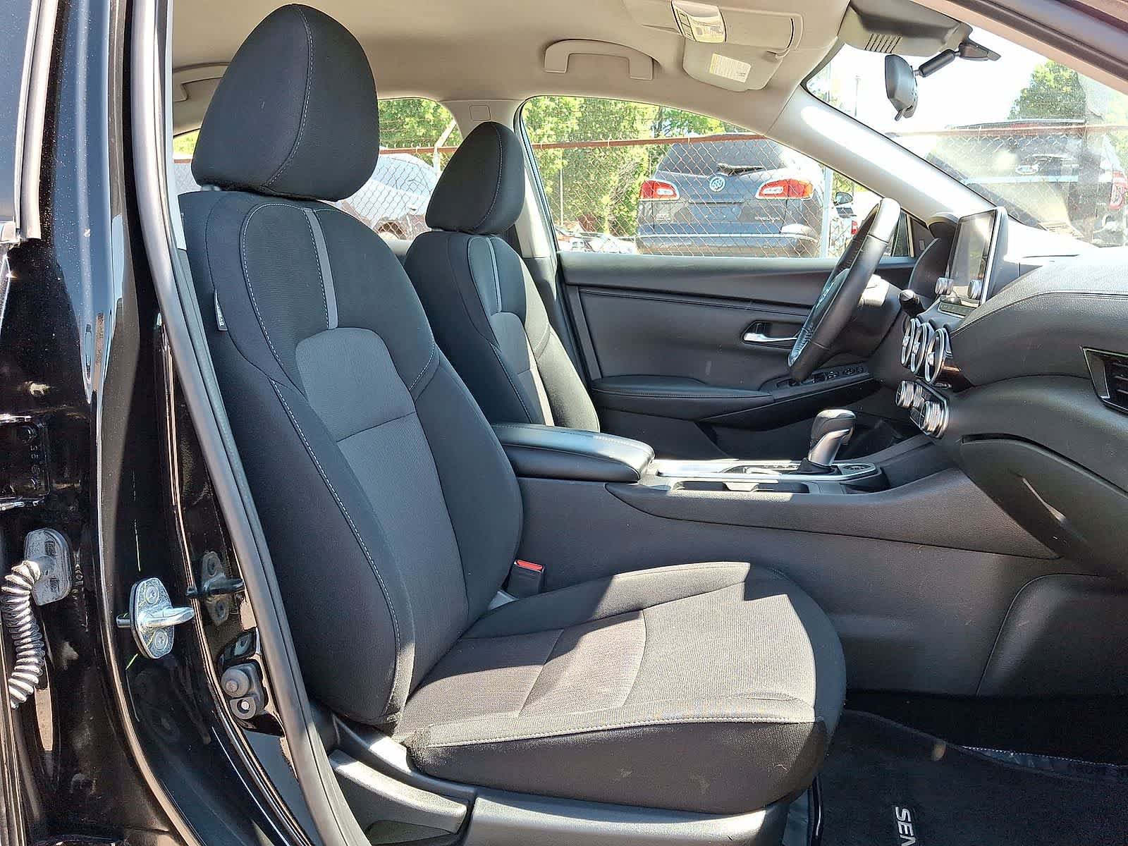 Used 2023 Nissan Sentra SV w/ All-Weather Package FWD image 31