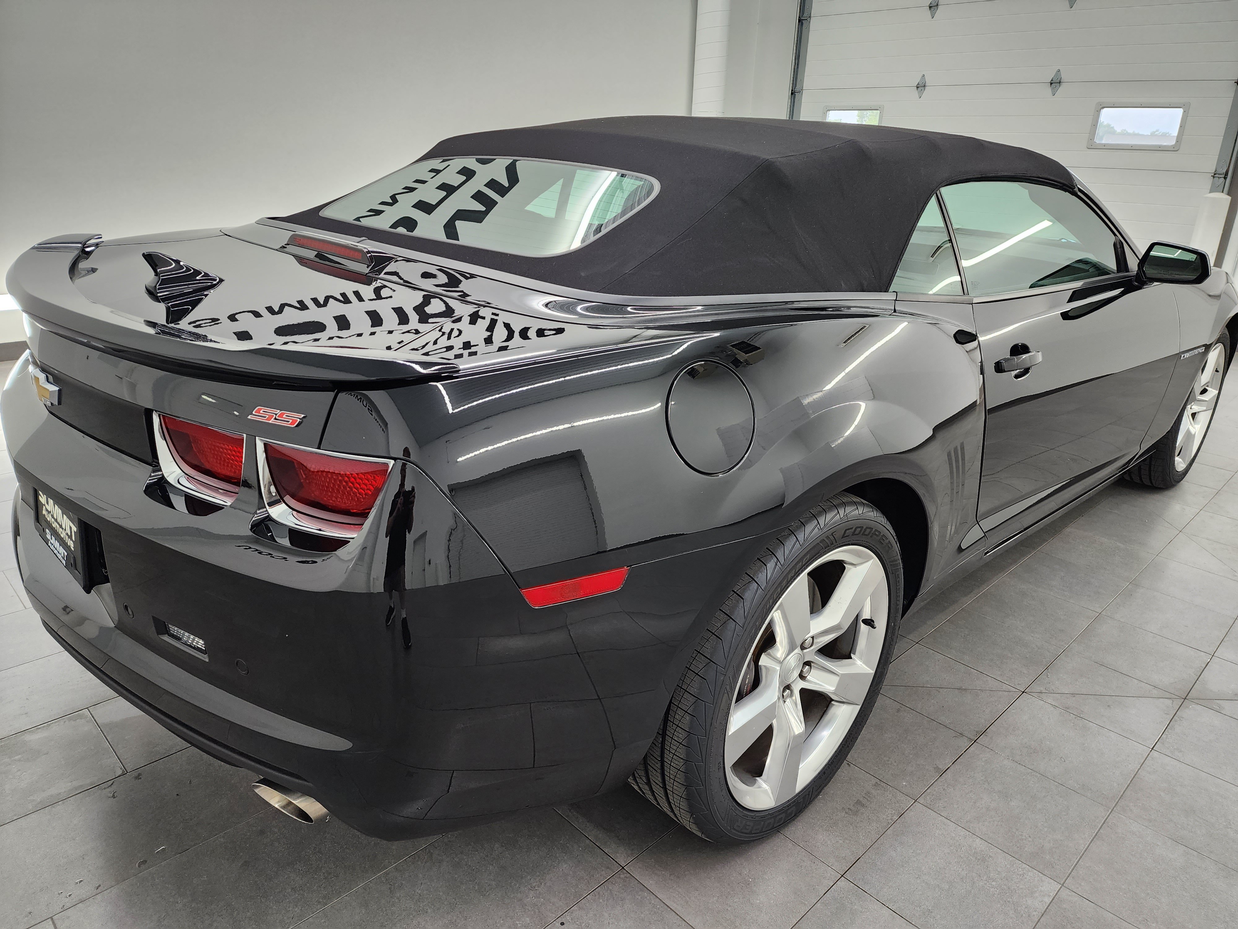 Used 2011 Chevrolet Camaro SS w/ RS Package RWD image 5