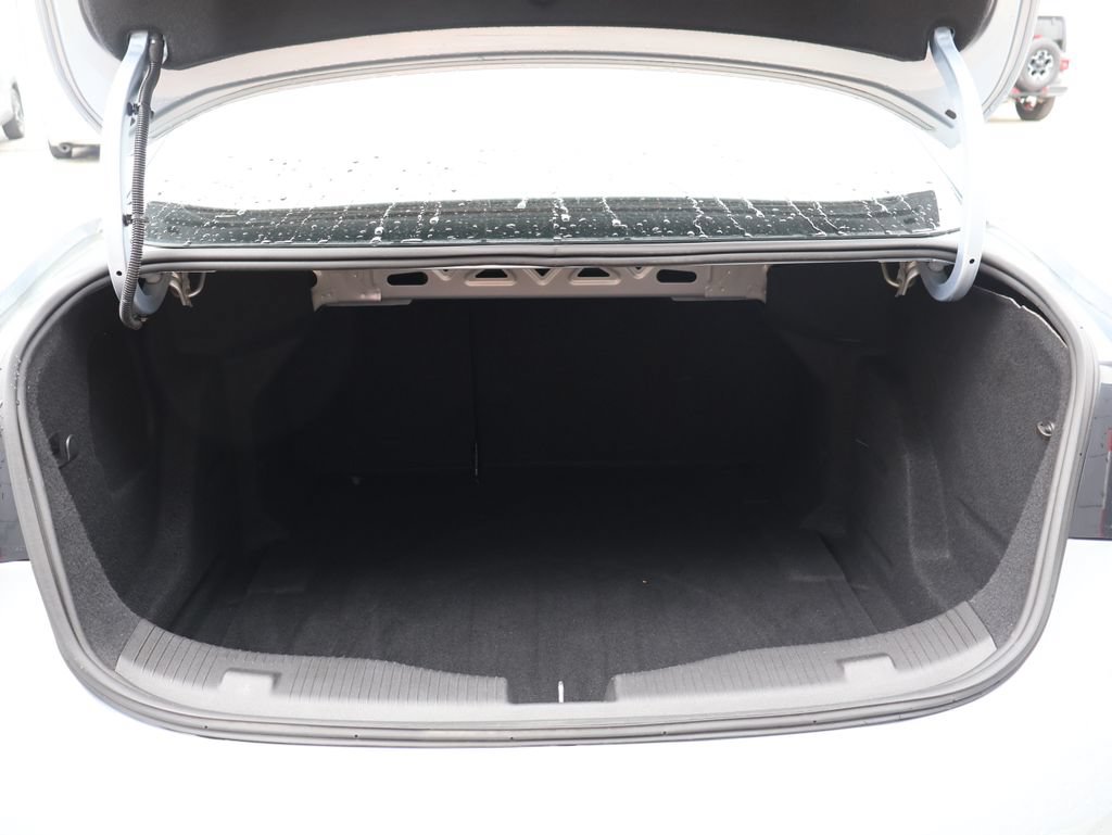Used 2018 Chevrolet Cruze LT FWD image 13