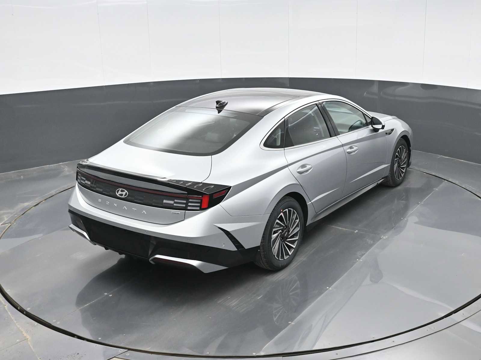New 2026 Hyundai Sonata Limited image 25
