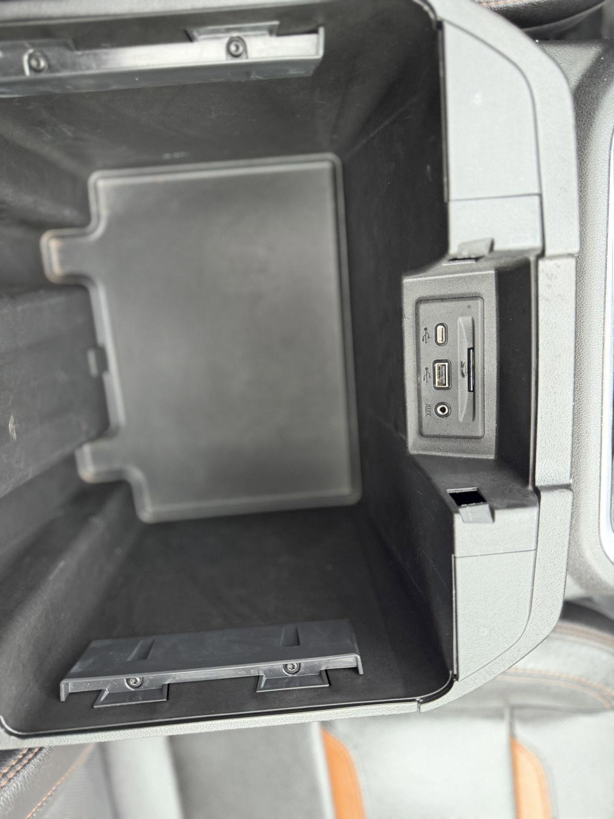 Used 2022 GMC Sierra 2500 AT4 w/ AT4 Premium Plus Package AWD/4WD image 20