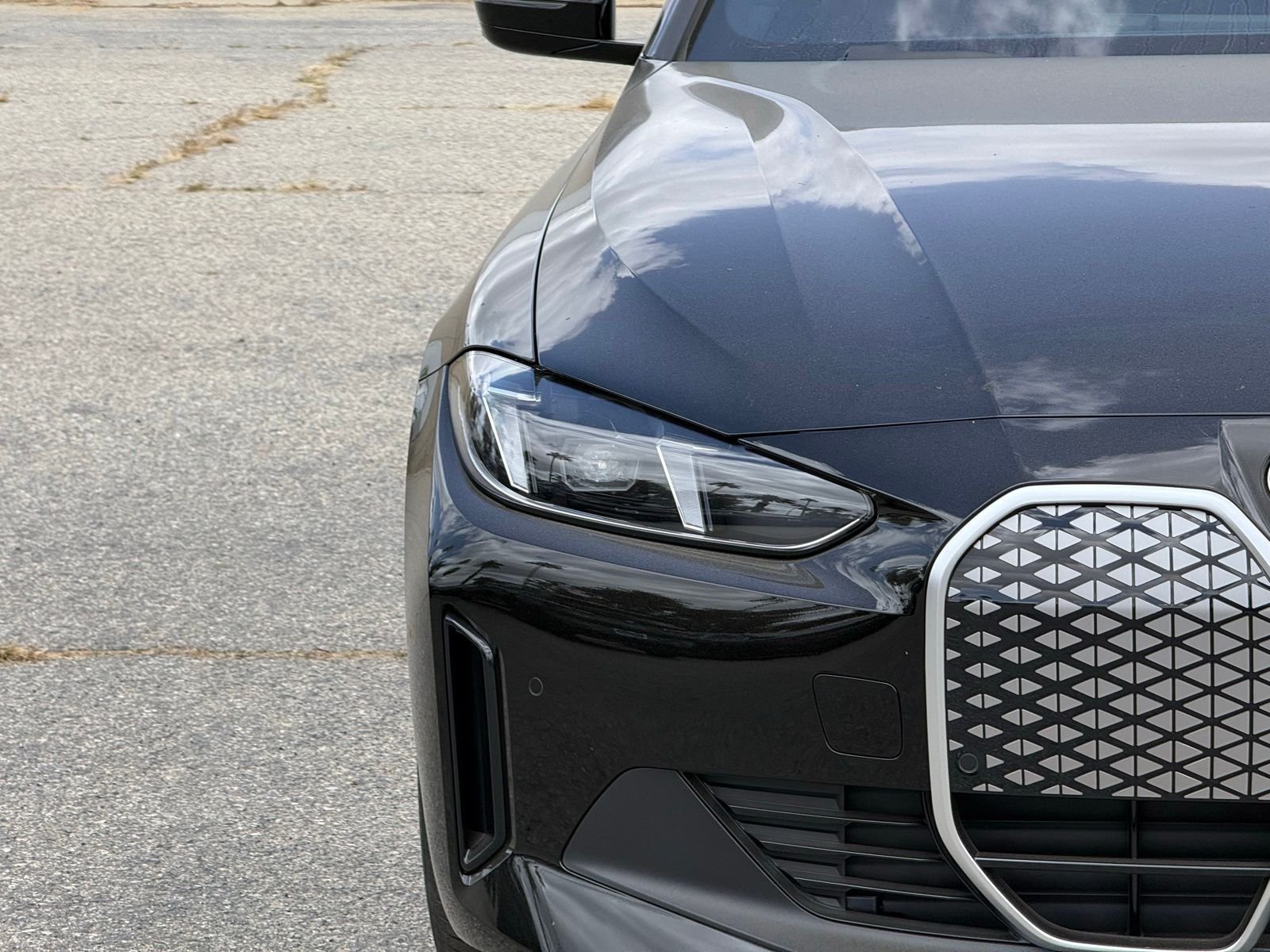 New 2026 BMW i4 eDrive40 w/ Premium Package RWD image 13