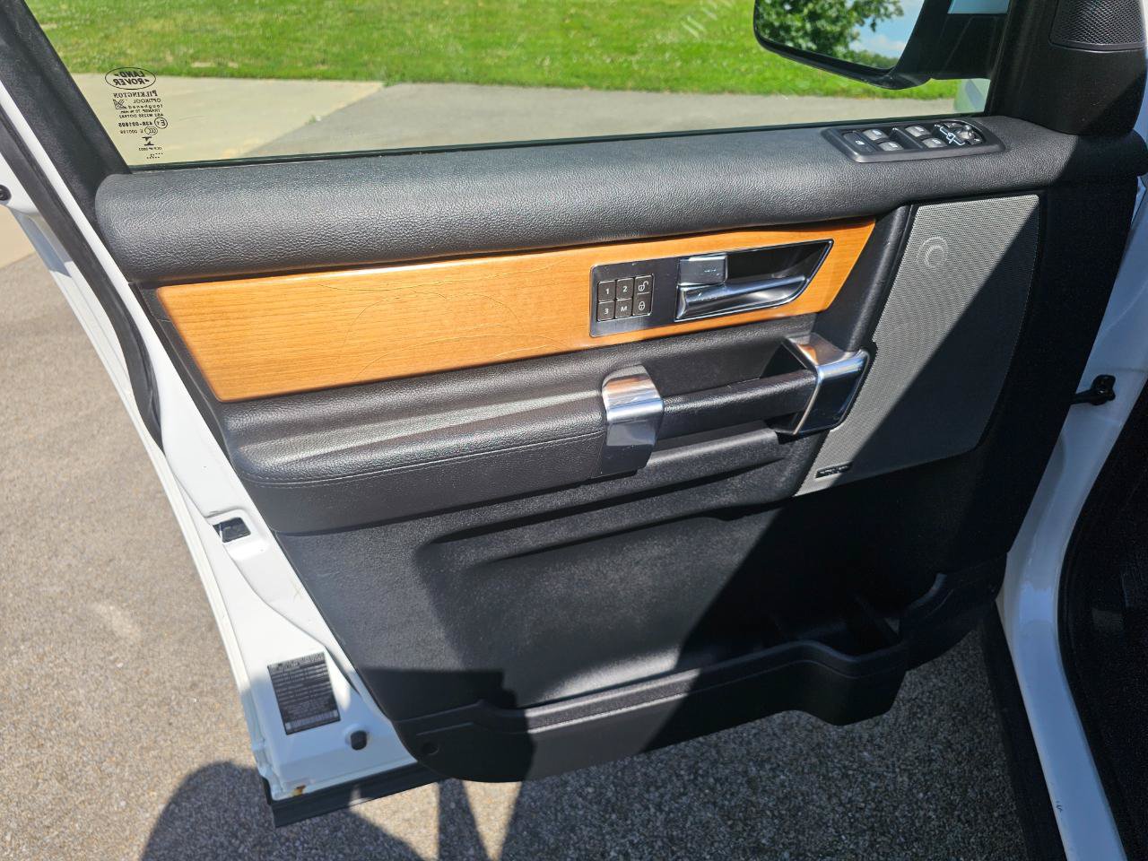 Used 2013 Land Rover LR4 HSE LUX AWD/4WD image 27
