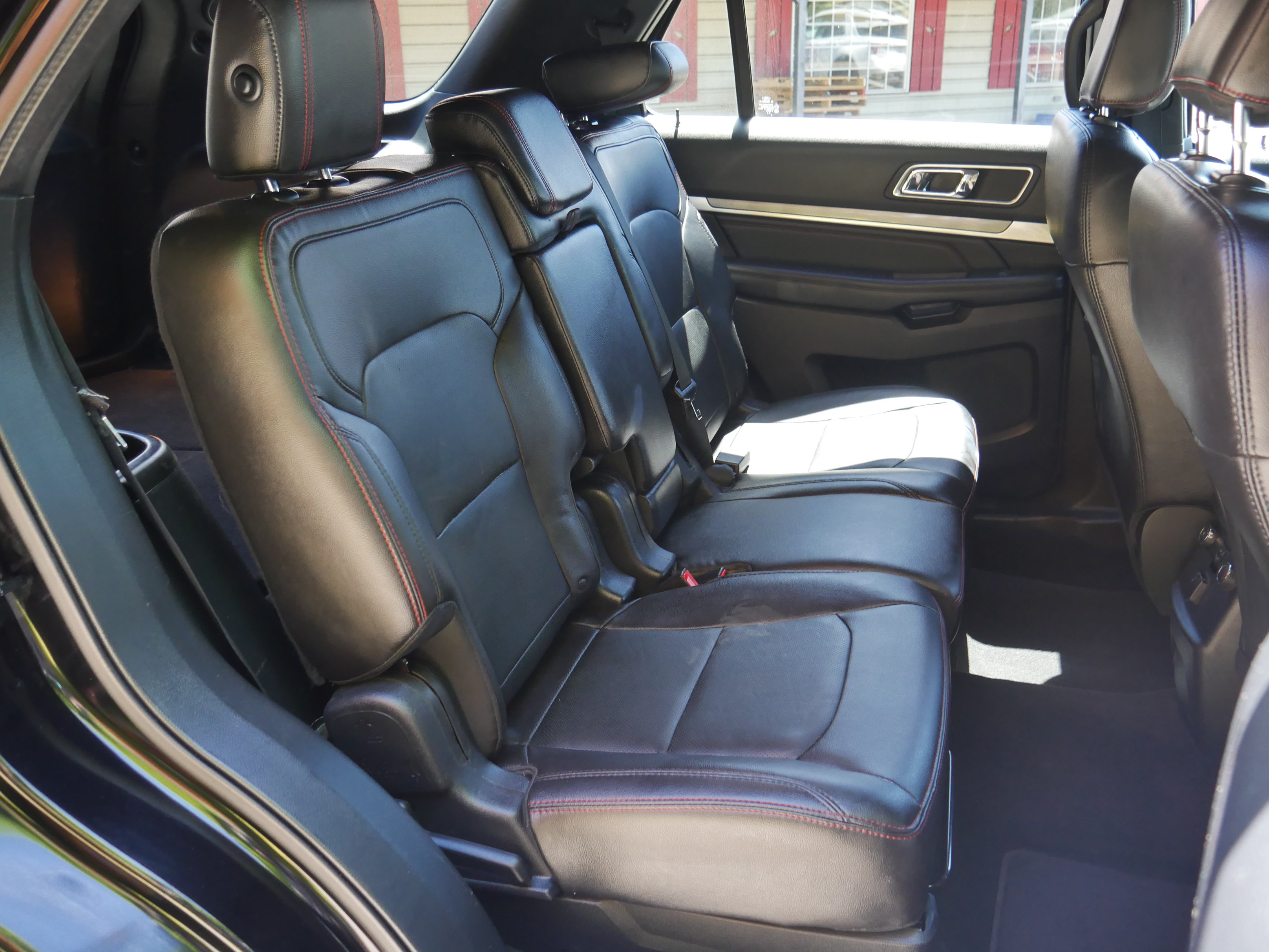 Used 2018 Ford Explorer Sport AWD/4WD image 29