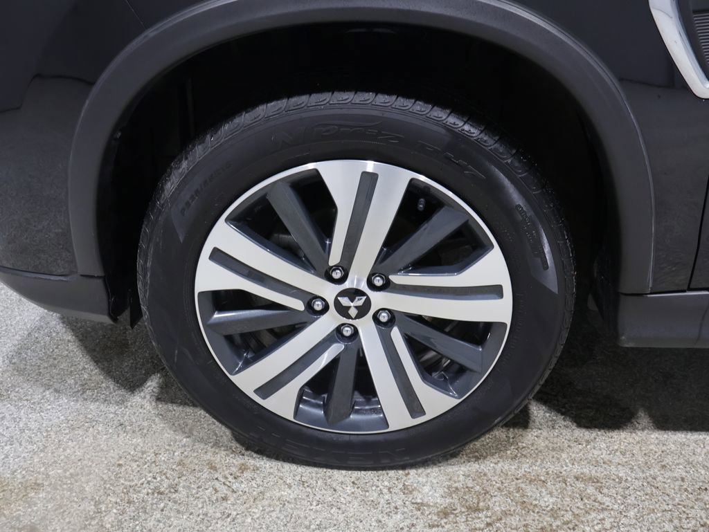 Used 2025 Mitsubishi Outlander Sport AWD image 8