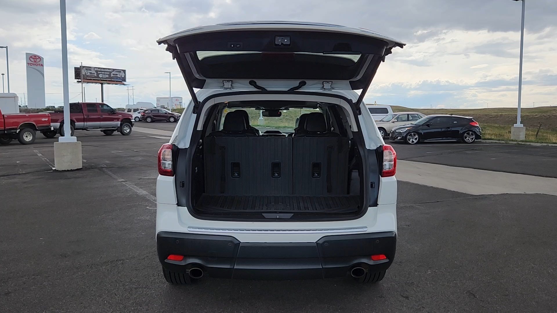 Used 2024 Subaru Ascent Limited w/ Technology Package AWD/4WD image 19