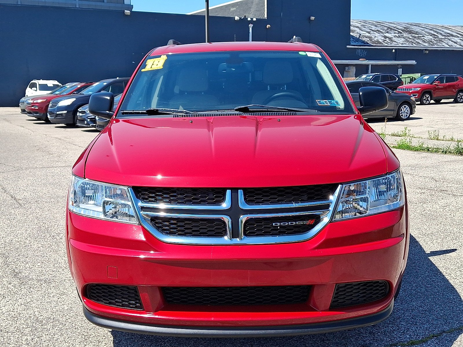 Used 2019 Dodge Journey SE FWD image 2