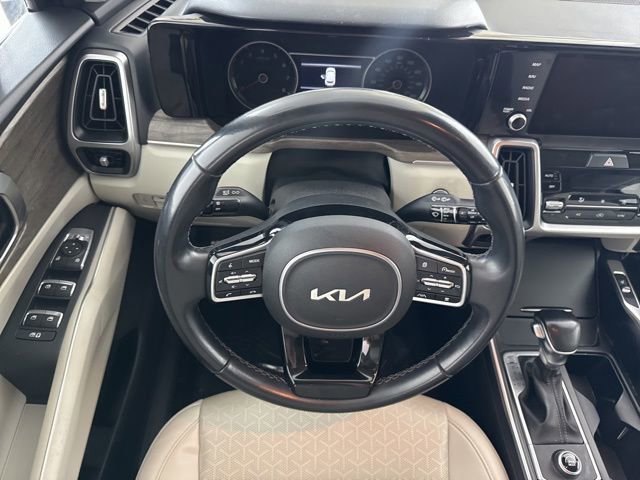 Certified 2022 Kia Sorento EX FWD image 25