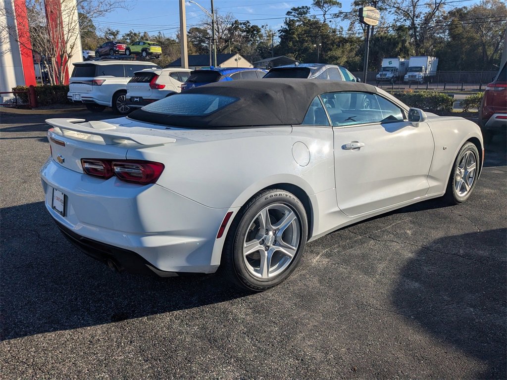 Used 2023 Chevrolet Camaro LT image 4