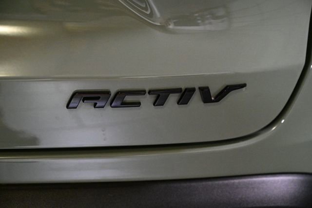 Used 2024 Chevrolet Trax ACTIV w/ Sunroof Package FWD image 13