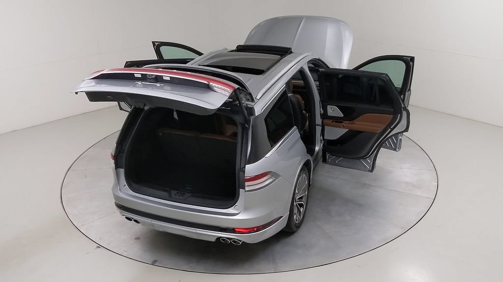 Used 2023 Lincoln Aviator Grand Touring w/ Equipment Group 301A AWD/4WD image 56