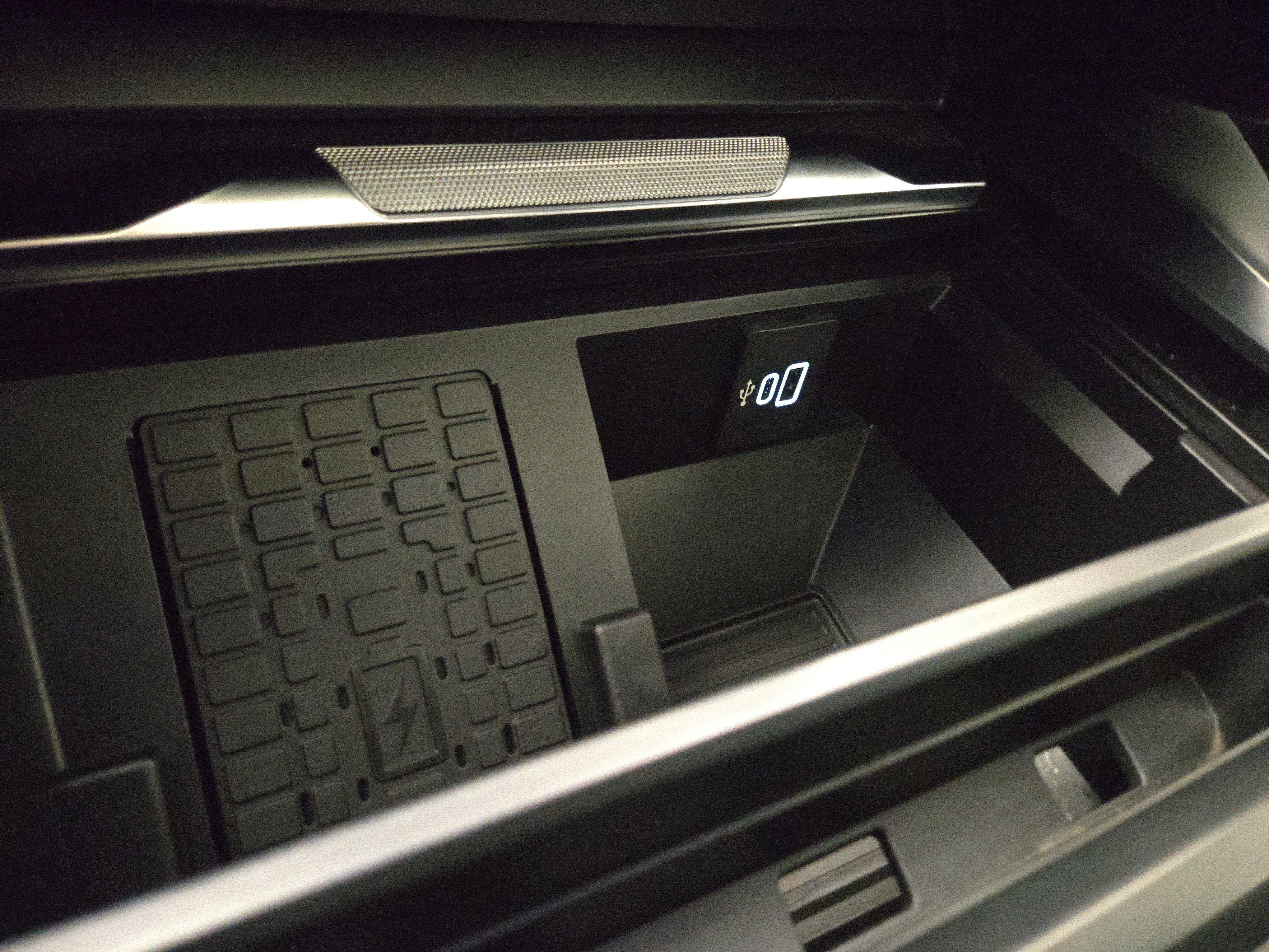 Used 2024 Ford F250 Platinum image 27