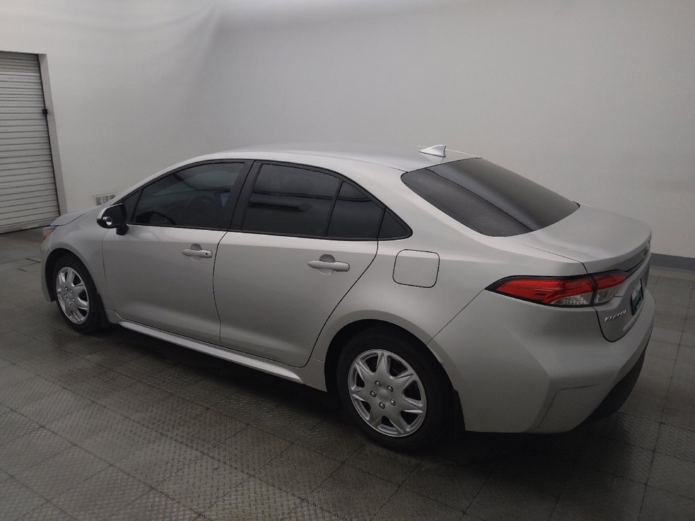 Used 2025 Toyota Corolla LE FWD image 3