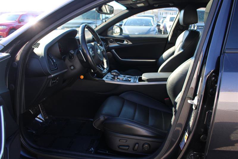 Used 2019 Kia Stinger GT2 image 11