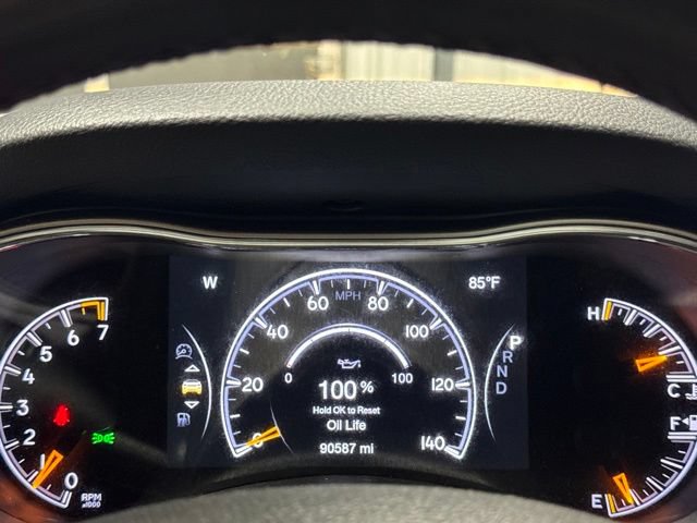 Used 2022 Jeep Grand Cherokee Laredo E AWD/4WD image 8