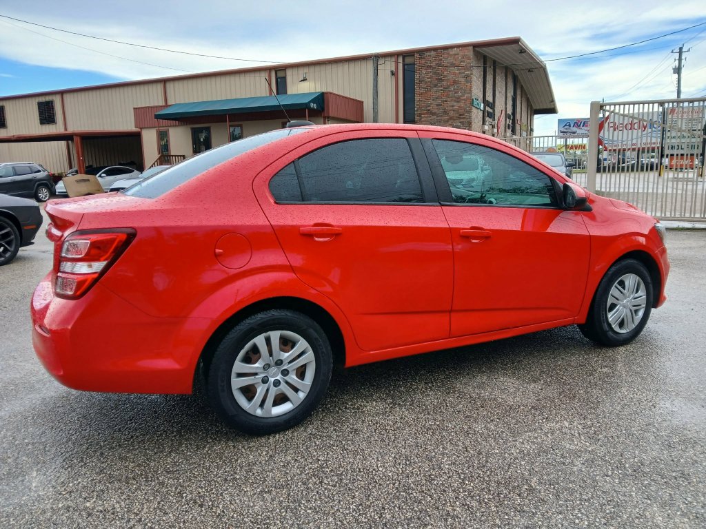 Used 2018 Chevrolet Sonic LS FWD image 5