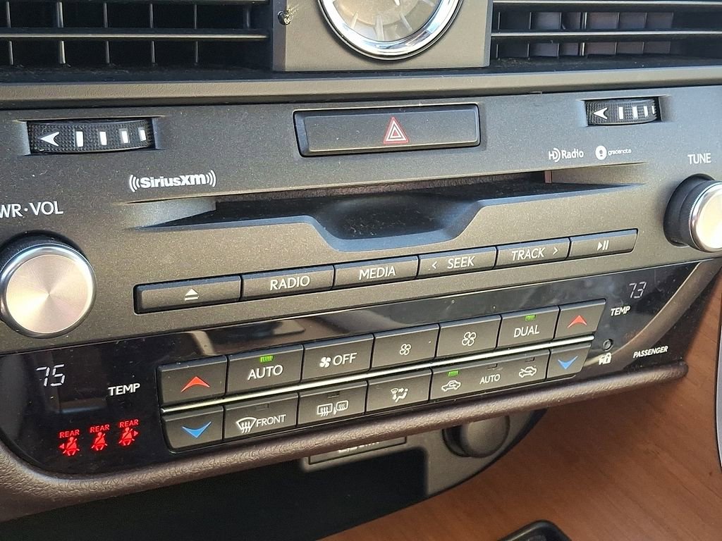 Used 2020 Lexus RX 350 AWD w/ Premium Package image 17