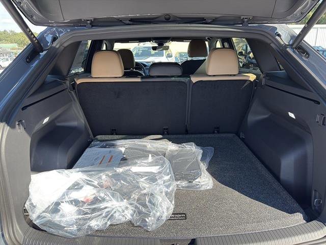 New 2026 Volkswagen Atlas Cross Sport SE image 11