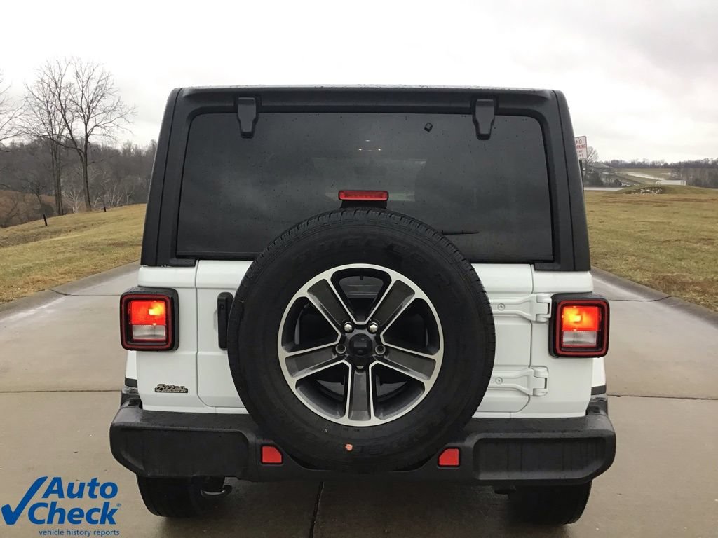 Used 2023 Jeep Wrangler Unlimited Sahara w/ Cold Weather Group AWD/4WD image 4