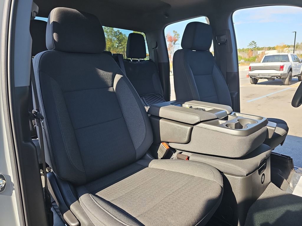 Used 2025 Chevrolet Silverado 1500 Custom w/ Turbomax Blackout Package image 13