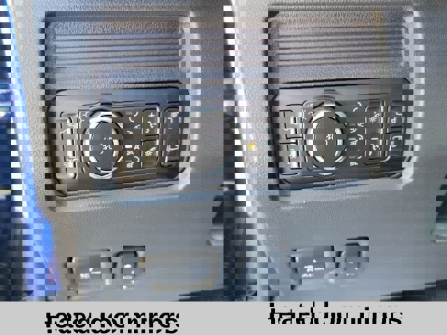 New 2026 Ford F250 Lariat w/ Black Appearance Package image 10