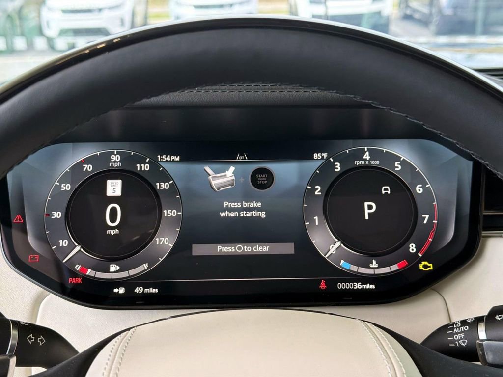 New 2025 Land Rover Range Rover Long Wheelbase Autobiography image 28