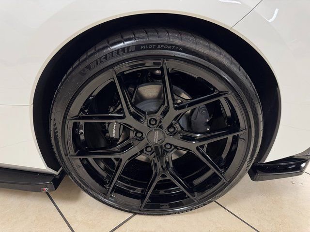 Used 2023 Chevrolet Corvette Stingray Coupe w/ 1LT RWD image 23