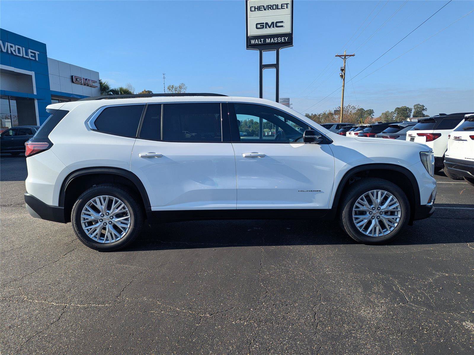 New 2026 GMC Acadia Elevation w/ Elevation Premium Package FWD image 2