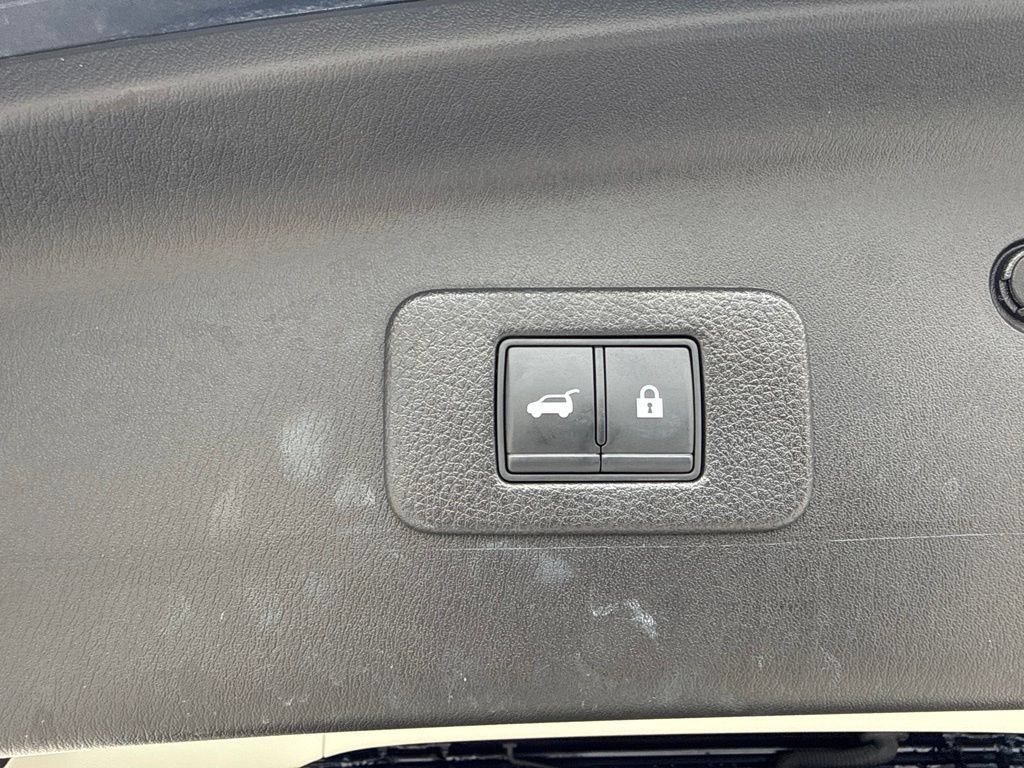 Used 2022 Nissan Armada SL RWD image 31